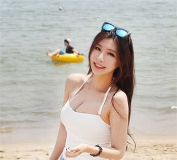 保险公司的人女中文