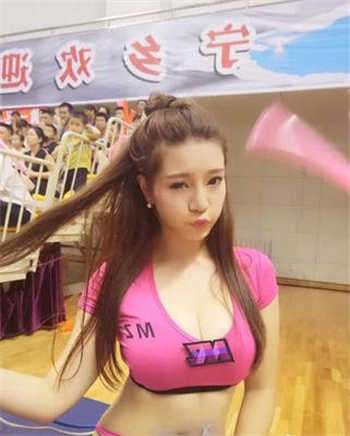 教师朱婉清