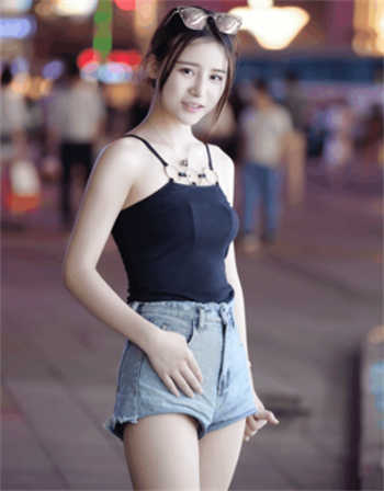 大桥未久爬玻璃