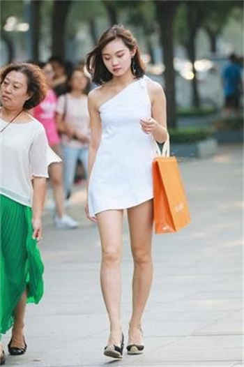 上海外滩金融女事件