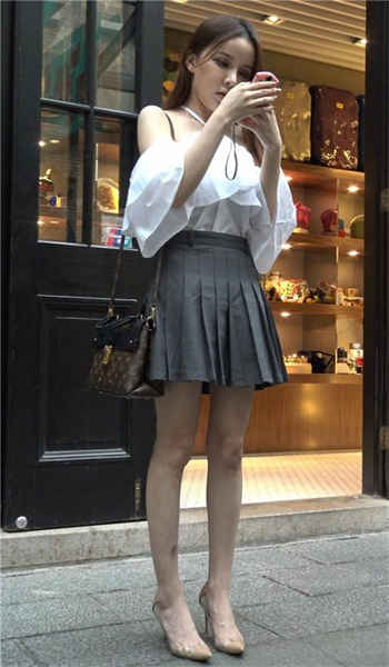 海贼王女帝路飞同人漫