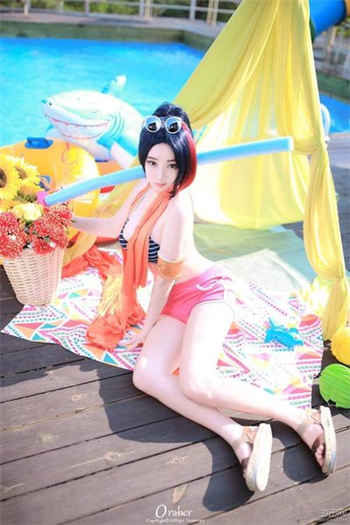 拥抱新婚妻子的梯子樱花