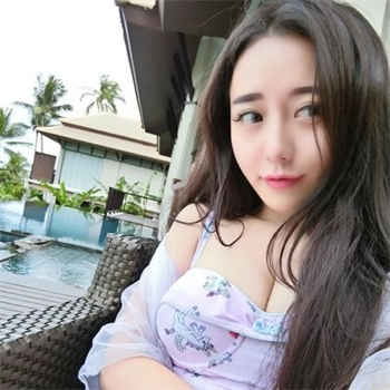 拉肚子蹲厕所学校女视频
