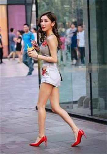 留学生刘玥的视频如何找