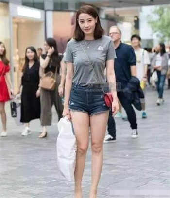 四川成都微微女王视频