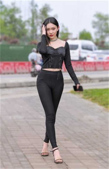 小李为分房献妻给厂长